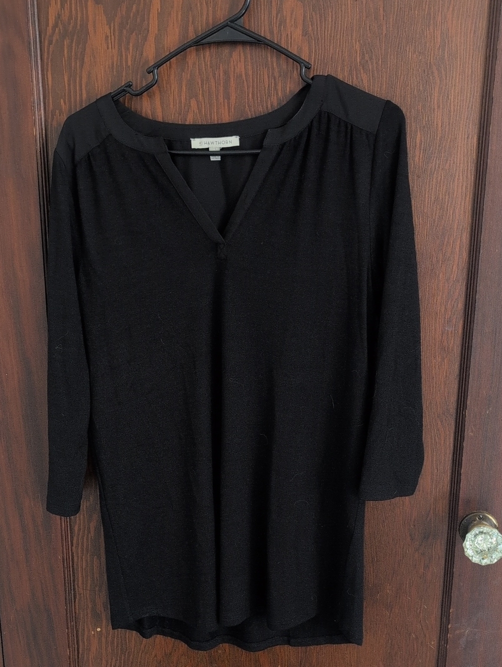 41 Hawthorn Black V-Neck Tunic Top